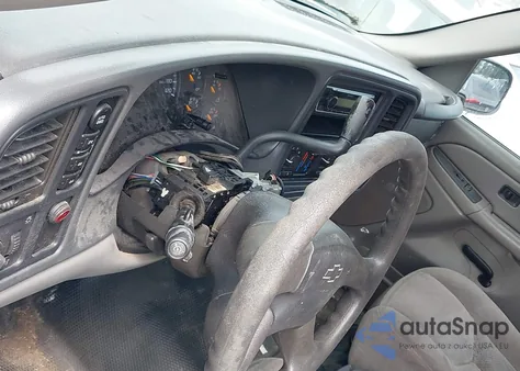 2004 Chevrolet Tahoe K1500 из США, поврежденный, VIN 1GNEK13Z74J278448